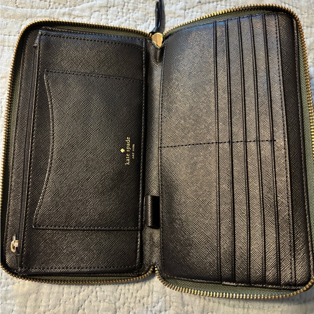 Kate Spade Wallet - Picture 2 of 3